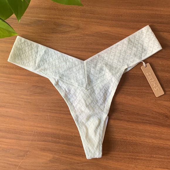 SKIMS Logo Mesh Thong Underwear Size Small - Picture 4 of 6
